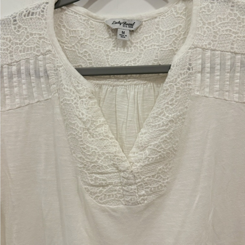 Lucky Brand Women's Embroidered Peasant
Top V Neck Tie Closure Boho Size Medium - Picture 4 of 7